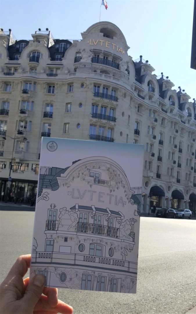 carnet illustrant la façade Art nouveau emblématique de l'historique Hôtel Lutetia
