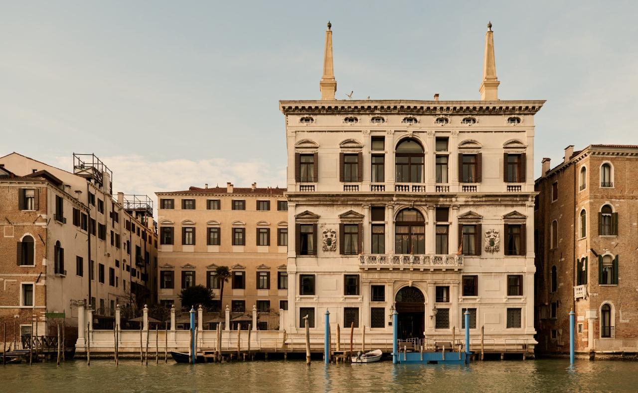L'Aman Venice, un hôtel de luxe installé dans le palais historique Papadopoli, sur le Grand Canal.